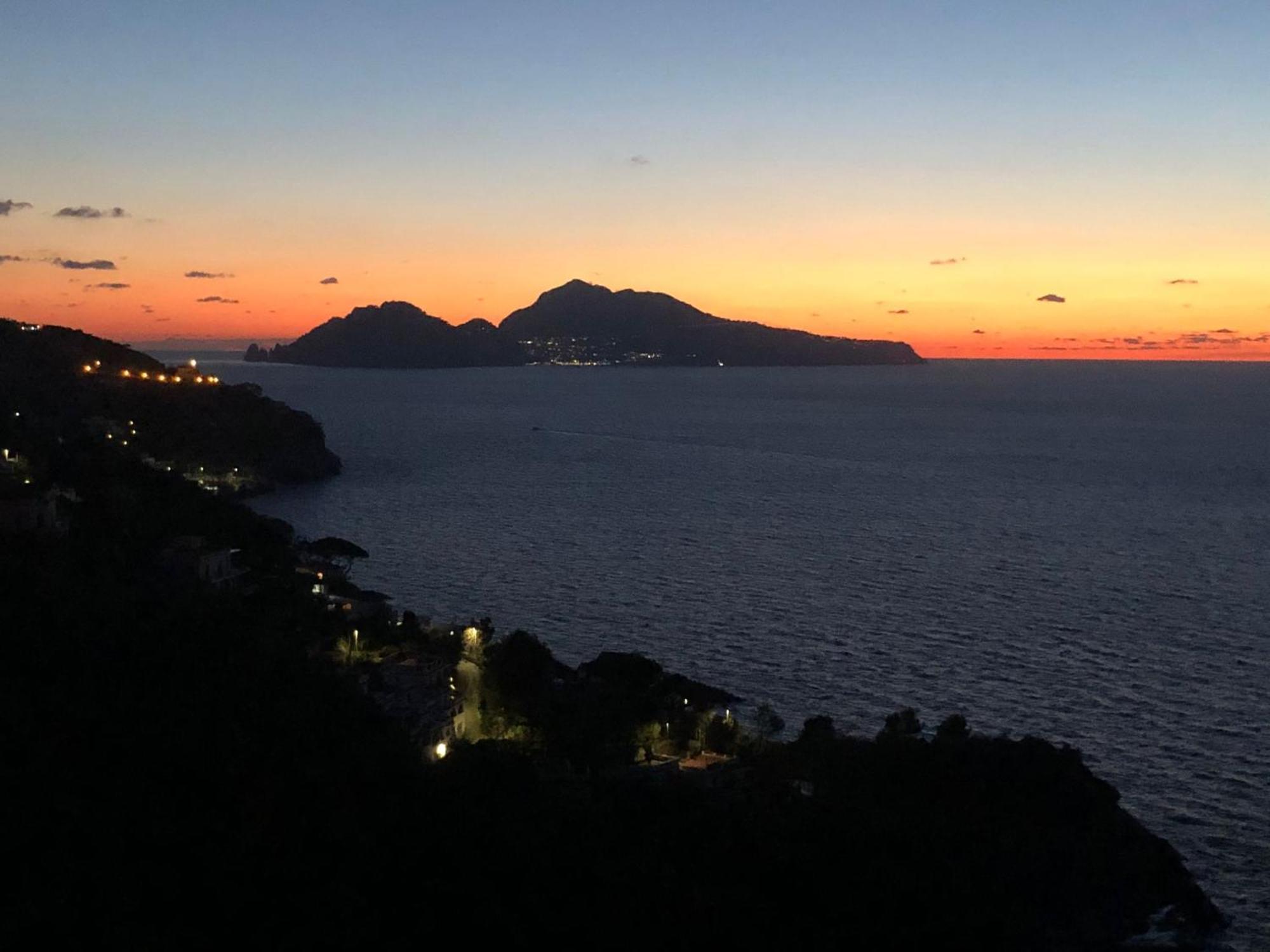 Bilocale Panoramico “Lo Sguardo” Daire Massa Lubrense Dış mekan fotoğraf